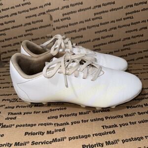 Adidas Predator Soccer White Laced SGC 753002 US Size 5 Men Plastic Stud